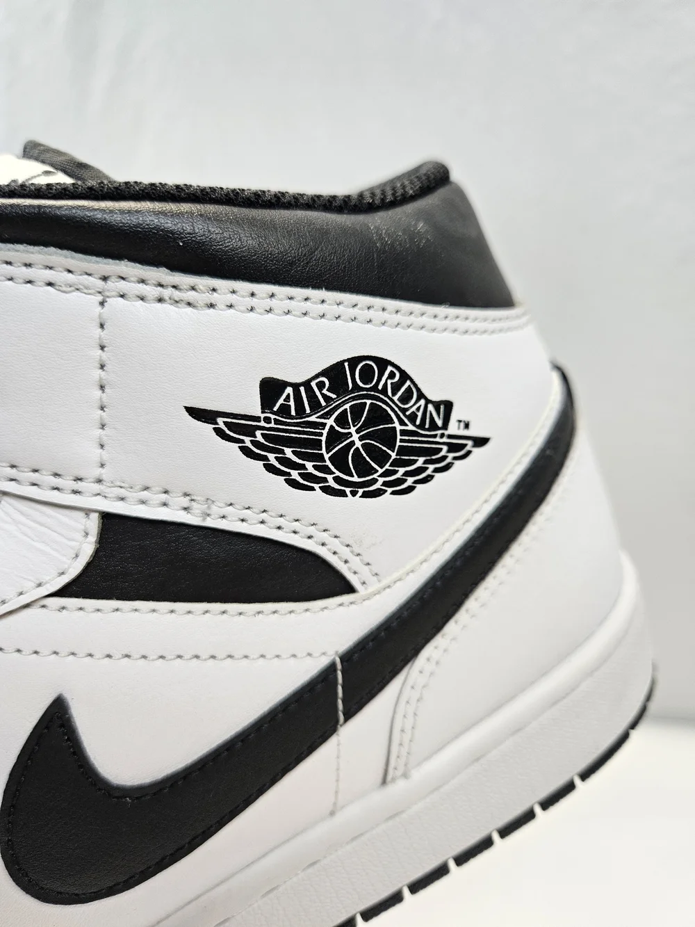 Nike Air Jordan 1 Mid White Black Reverse Panda Stormtrooper 10.5 DQ8426-132 OG